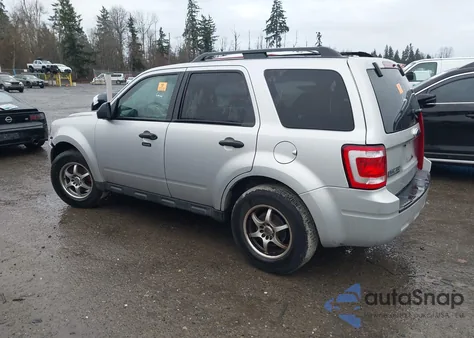 2009 Ford Escape Xlt from USA, damaged, VIN 1FMCU93709KC81597